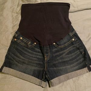 Levi’s Full Panel Denim Maternity Shorts
